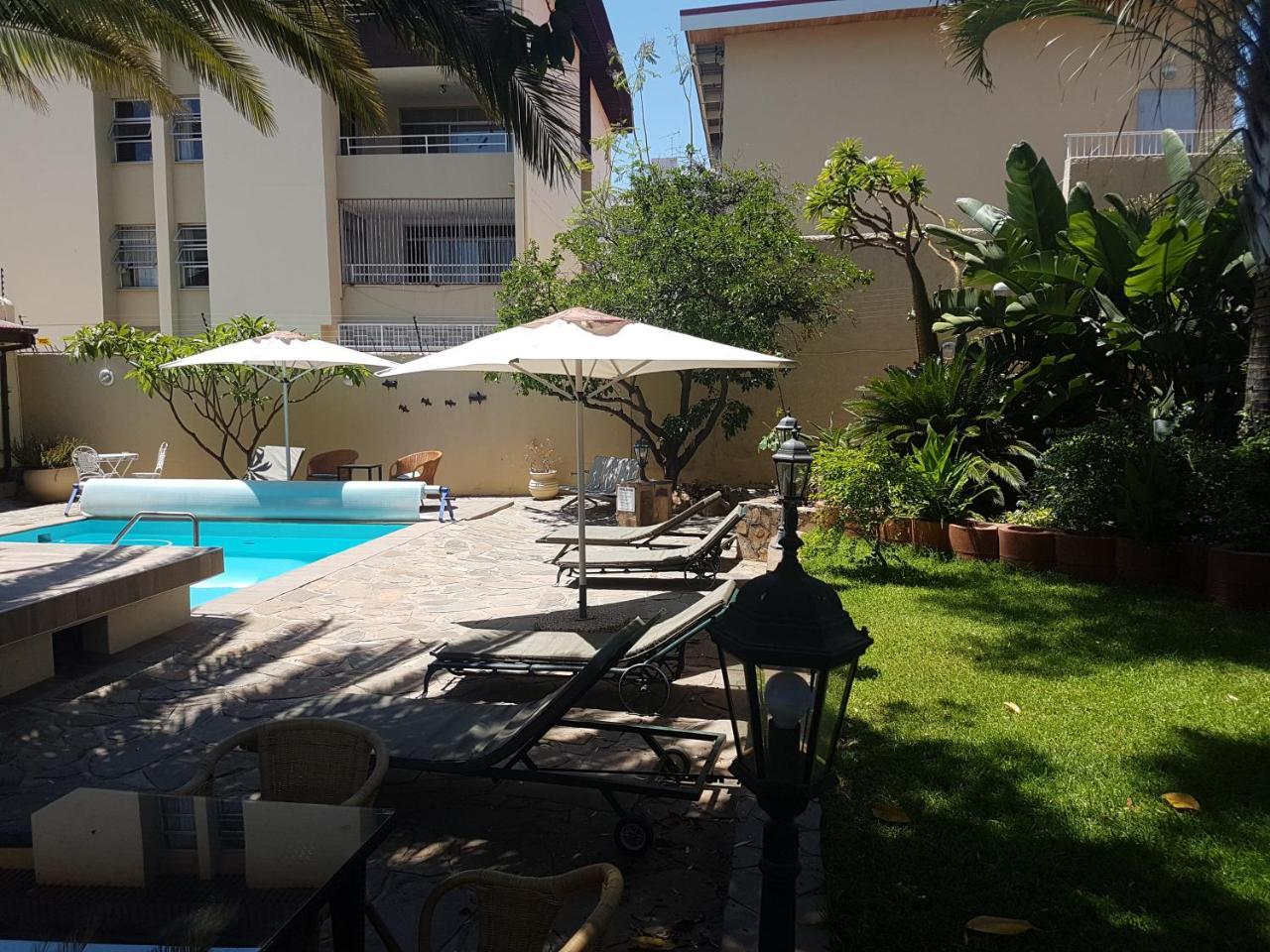 Hotel Pension Steiner Windhoek Ngoại thất bức ảnh